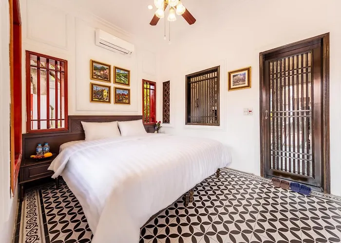 Halong Paddy Homestay *